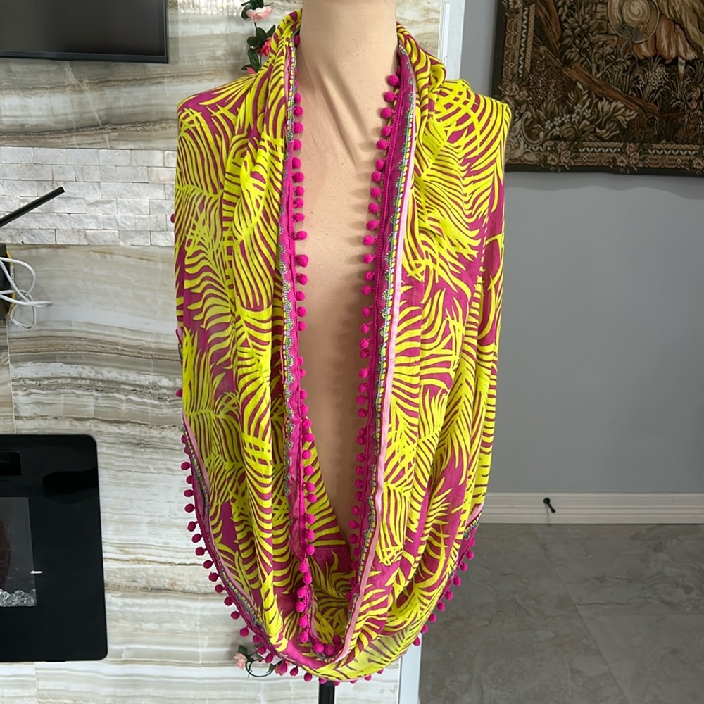 Vera Bradley Infinity Scarf. Ponds Fronds POM POMS .